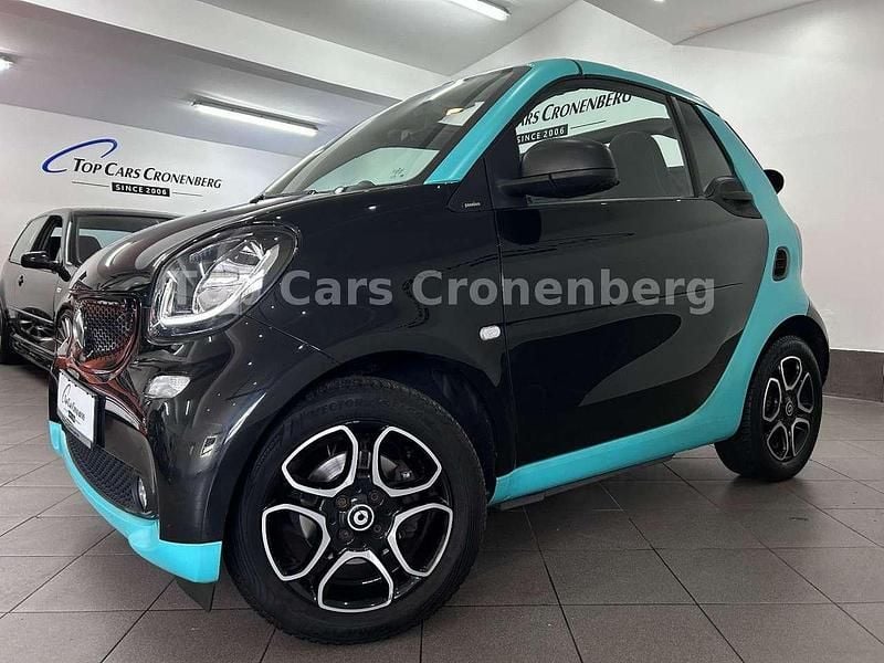 Gebraucht Smart ForTwo Cabrio Passion 71 PS (52 kW) 2017 Schwart/blau Cabrio