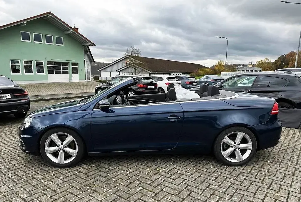 Gebraucht VW Eos 160 PS (117 kW) 2011 Blau Cabrio
