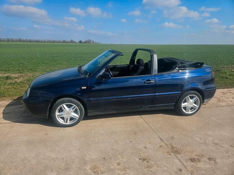 Gebraucht VW Golf Cabriolet 100 PS (73 kW) 2000 Blau Cabrio