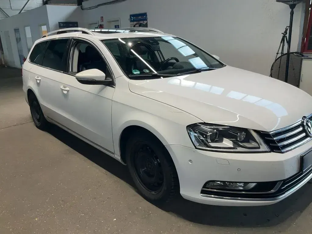 Gebraucht VW Passat Highline 170 PS (125 kW) 2012 Weiß Kombi