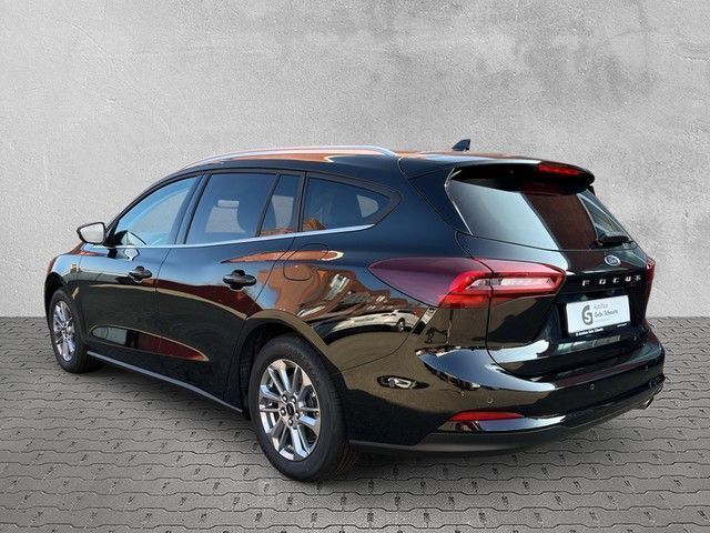 Gebraucht Ford Focus Titanium 155 PS (114 kW) 2025 Schwarz Limousine