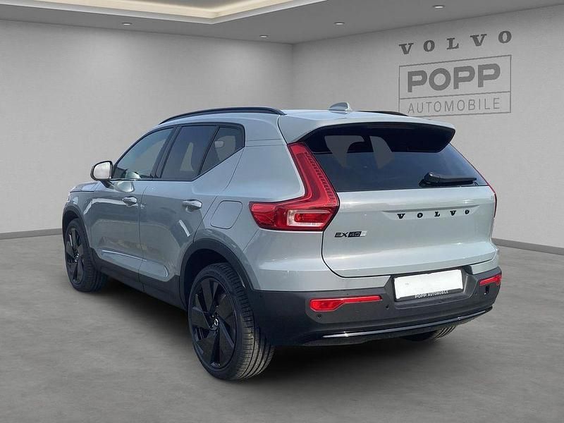 Neu Volvo EX40 Plus 185 kW (252 PS) 2026 Vapour grey SUV