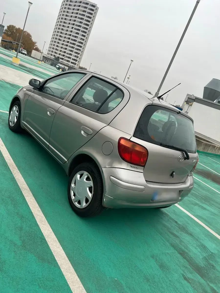 Gebraucht Toyota Yaris 2004 Grau Kleinwagen