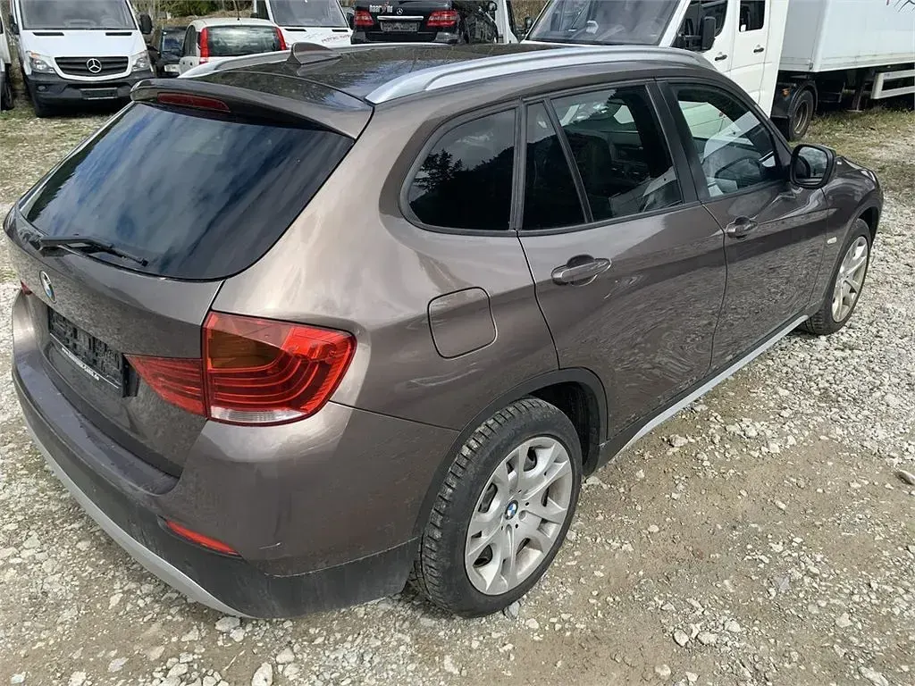 Używany BMW X1 Performance 143 KM (105 kW) 2011 Brązowy SUV