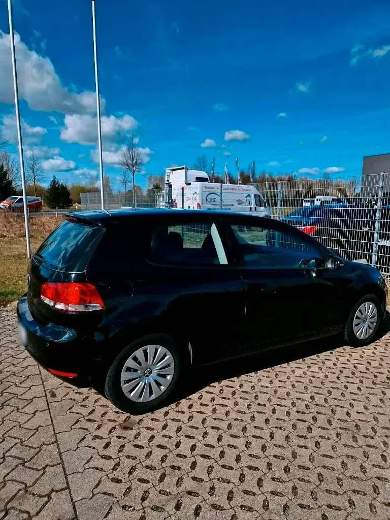 Gebraucht VW Golf 80 PS (58 kW) 2009 Schwarz Coupé