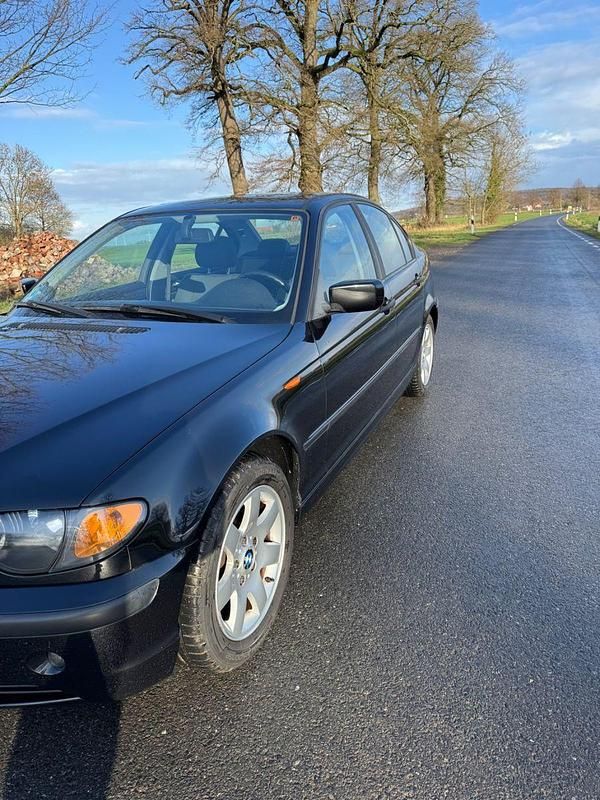 Gebraucht BMW 318 143 PS (105 kW) 2004 Schwarz Limousine