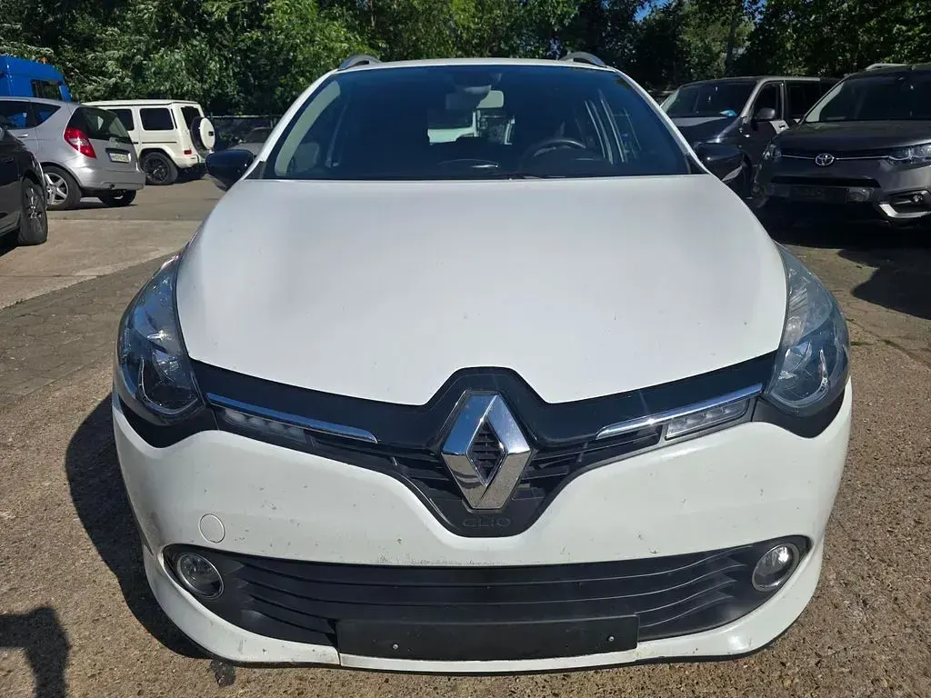 Gebraucht Renault Clio Luxe 90 PS (66 kW) 2015 Weiß Limousine
