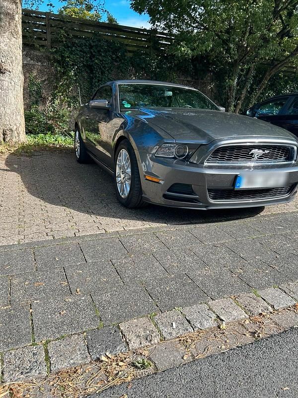Grau Gebraucht 2014 Ford Mustang Cabrio | 19.500 € (Fairer Preis) - Bild 1/4