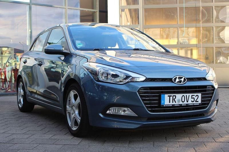 Gebraucht Hyundai i20 Active 101 PS (74 kW) 2018 Blau Limousine
