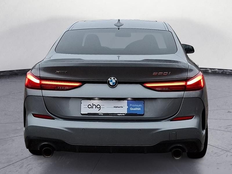 Gebraucht BMW 220 M Sport 178 PS (130 kW) 2024 Grau Coupé