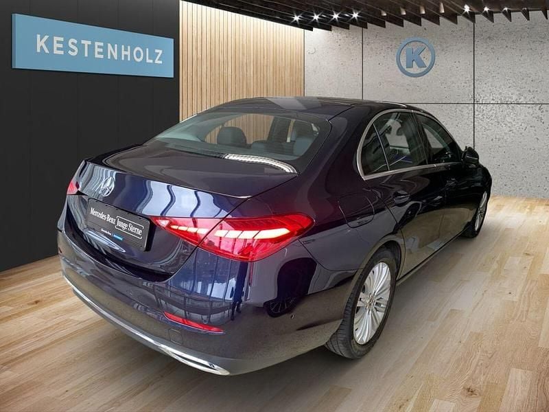 Gebraucht Mercedes C200 Avantgarde 204 PS (150 kW) 2022 Blau Limousine