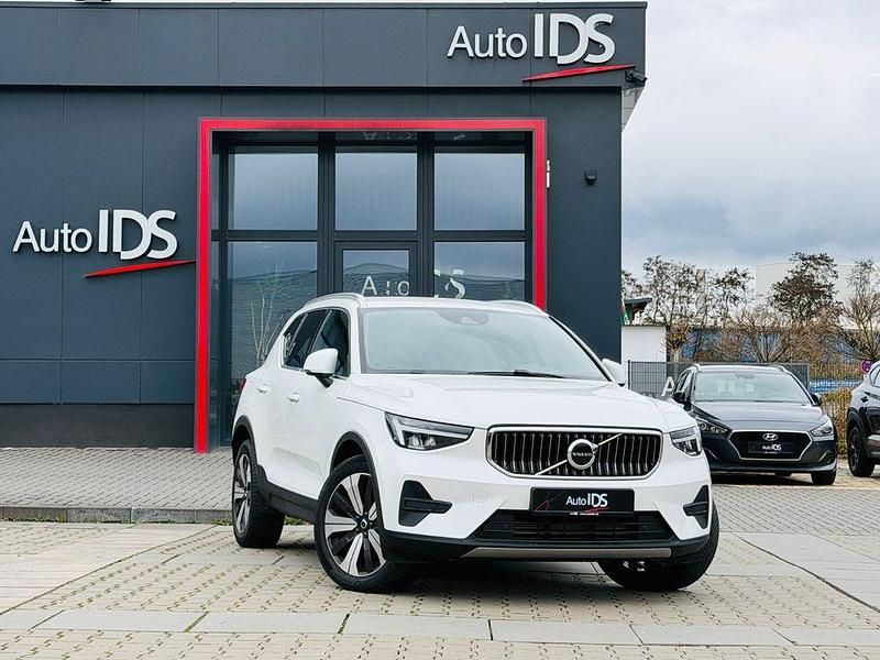 Gebraucht Volvo XC40 Core 129 PS (94 kW) 2022 Weiß SUV