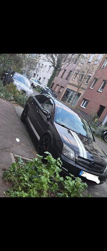Schwarz Gebraucht 2003 Opel Vectra GTS Limousine | 1.400 € (Fairer Preis) - Bild 1/4