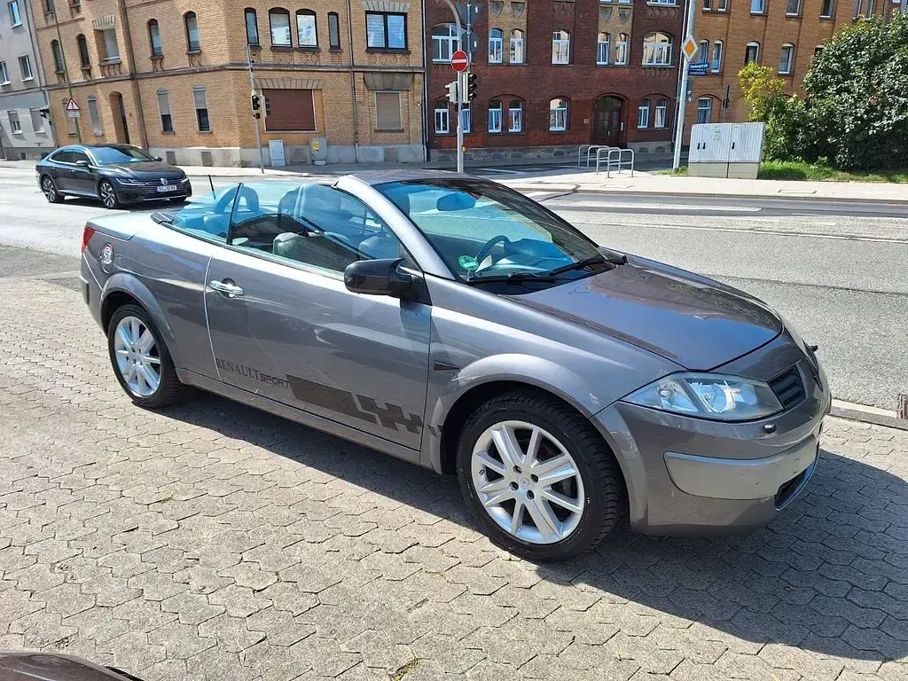 Gebraucht Renault Mégane Cabriolet Privilege 135 PS (99 kW) 2005 Grau Cabrio