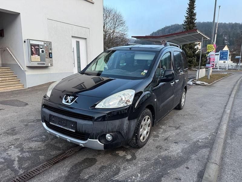 Schwarz Gebraucht 2011 Peugeot Partner Tepee Van / Kleinbus | 2.750 € (Guter Preis) - Bild 1/4