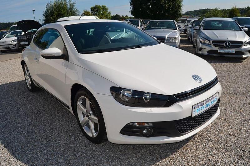 Weiß Gebraucht 2009 VW Scirocco Coupé | 7.900 € (Fairer Preis) - Bild 1/4