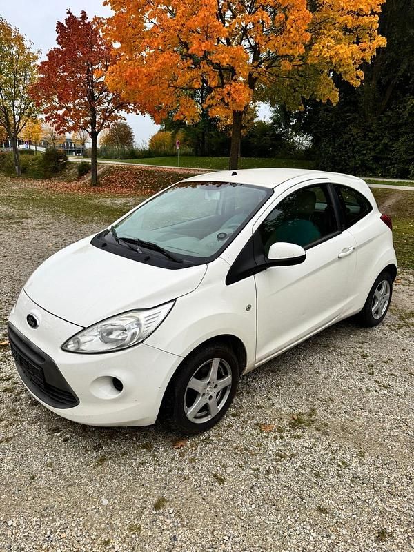Weiß Gebraucht 2009 Ford Ka Kleinwagen | 800 € (Superpreis) - Bild 1/4