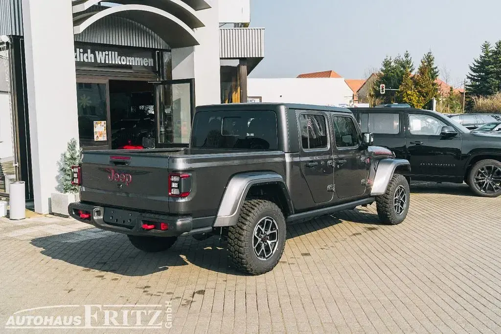 Neu Jeep Gladiator Rubicon 284 PS (208 kW) 2026 Grau Pickup