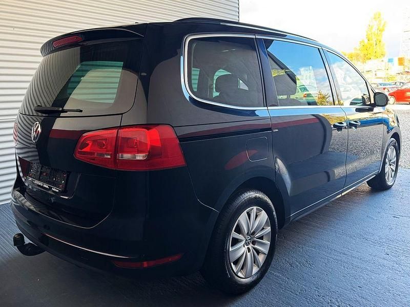 Gebraucht VW Sharan Comfortline 140 PS (102 kW) 2013 Schwarz Van / Kleinbus