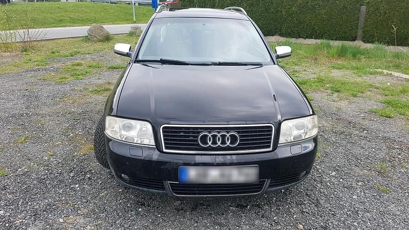 Second-hand Audi A6 220 CP (161 kW) 2002 Negru Break