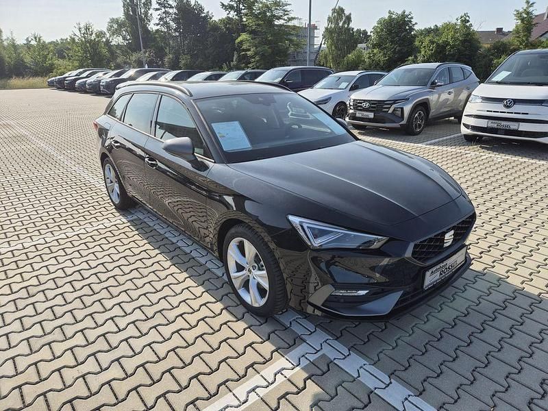 Neu Seat Leon FR 150 PS (110 kW) 2025 Schwarz Limousine