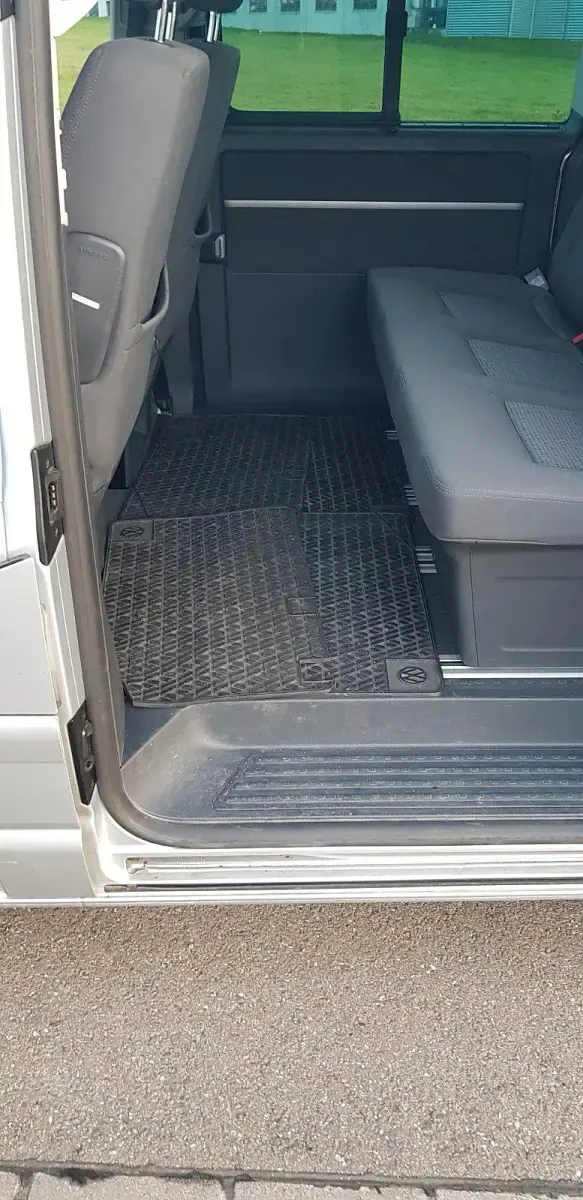 Gebraucht VW Multivan 131 PS (96 kW) 2006 Grau Van / Kleinbus