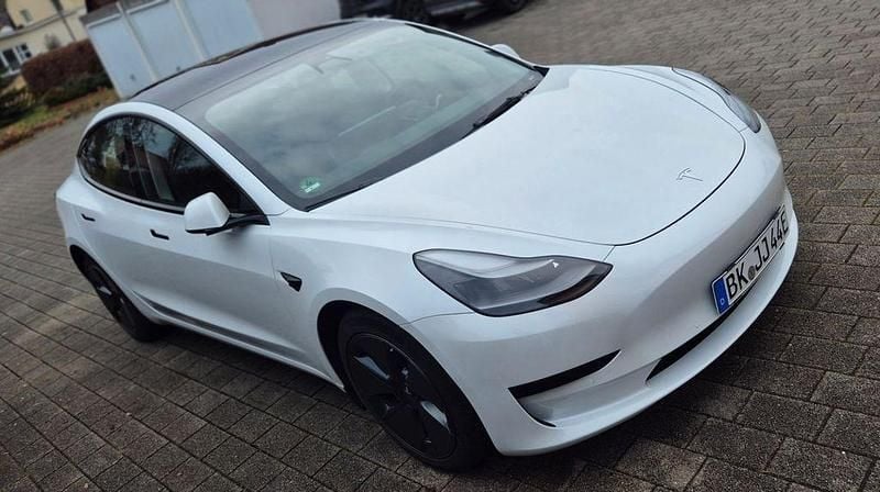 Gebraucht Tesla Model 3 RWD 239 kW (325 PS) 2021 Weiß Limousine