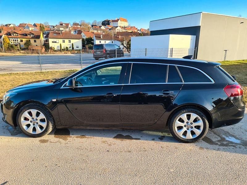 Schwarz Gebraucht 2016 Opel Insignia Sport Kombi | 6.000 € (Fairer Preis) - Bild 1/4
