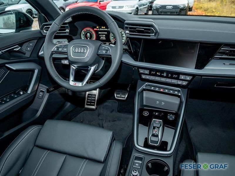 Gebraucht Audi A3 Ambiente 116 PS (85 kW) 2025 Gletscherweiß metallic Limousine