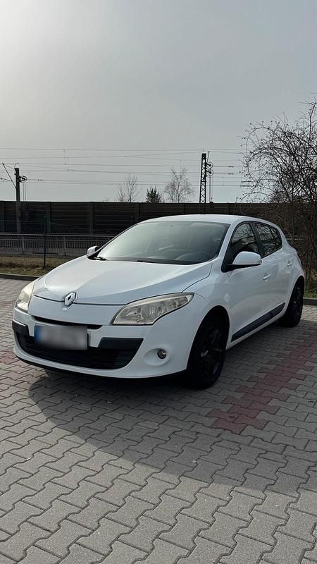 Gebraucht Renault Mégane Expression 110 PS (80 kW) 2009 Weiß Limousine