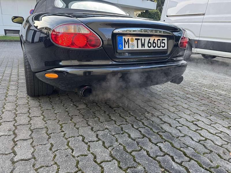 Gebraucht Jaguar XK8 284 PS (208 kW) 2000 Schwarz Cabrio