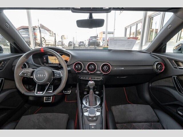 Gebraucht Audi TTS S-Line 197 PS (144 kW) 2024 Gletscherweiß Coupé