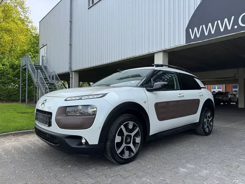 Gebraucht Citroën C4 Shine Edition 99 PS (72 kW) 2014 Weiß SUV