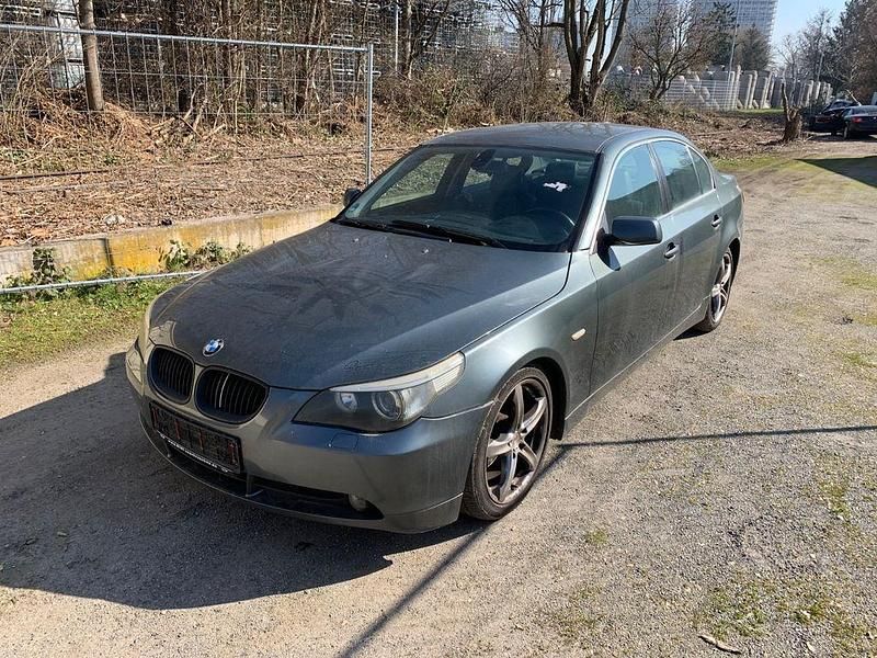 Gebraucht BMW 520 170 PS (125 kW) 2003 Grau Limousine