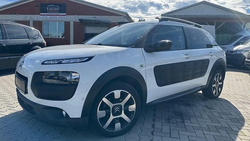 Weiß Gebraucht 2015 Citroën C4 Cactus Shine Kleinwagen | 7.999 € (Fairer Preis) - Bild 1/4