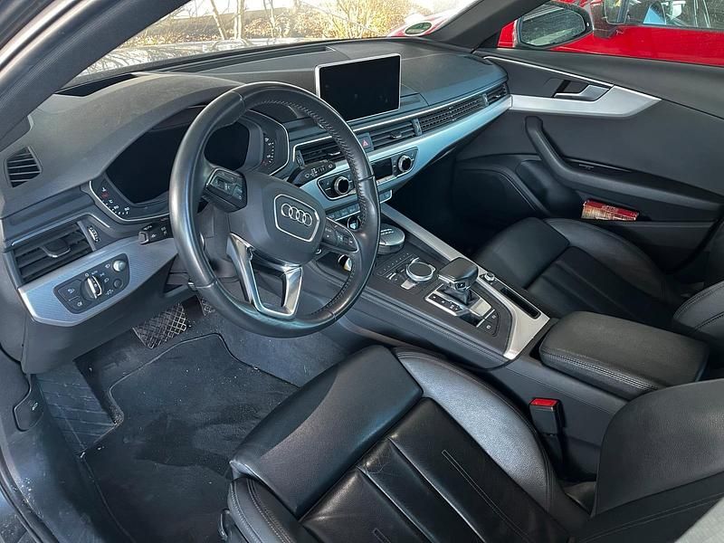 Gebraucht Audi A4 Ambiente 245 PS (180 kW) 2019 Grau Kombi