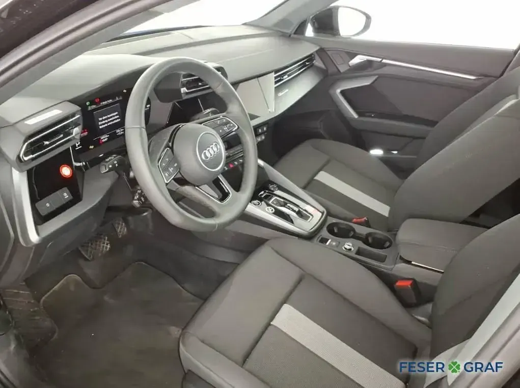 Używany Audi A3 Advanced Plus 150 KM (110 kW) 2025 Czarny Sedan/Limuzyna