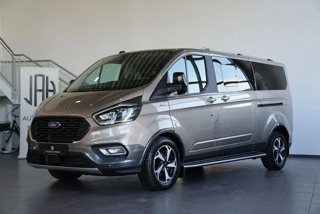 Gebraucht Ford Tourneo Custom Active 185 PS (136 kW) 2022 Silber Van