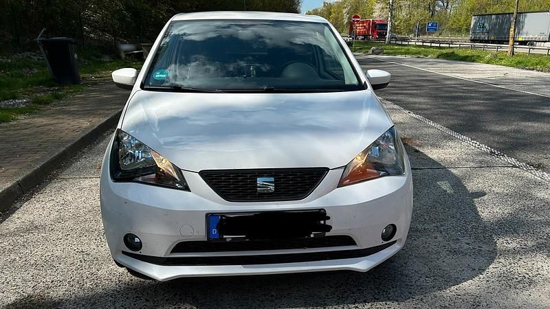 Gebraucht Seat Mii 60 PS (44 kW) 2015 Weiß Kleinwagen