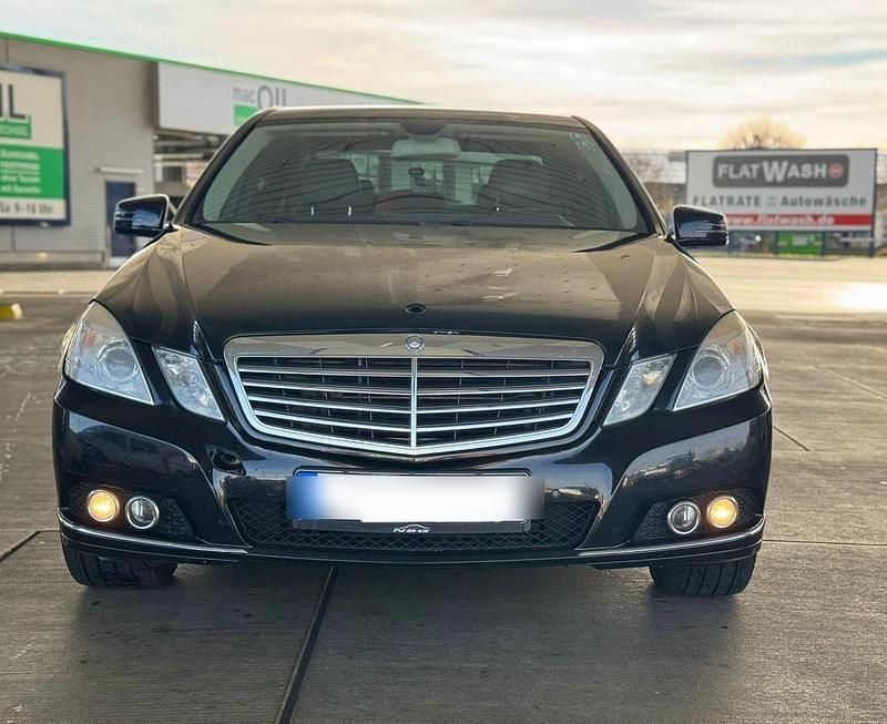 Gebraucht Mercedes E350 231 PS (169 kW) 2009 Schwarz Limousine