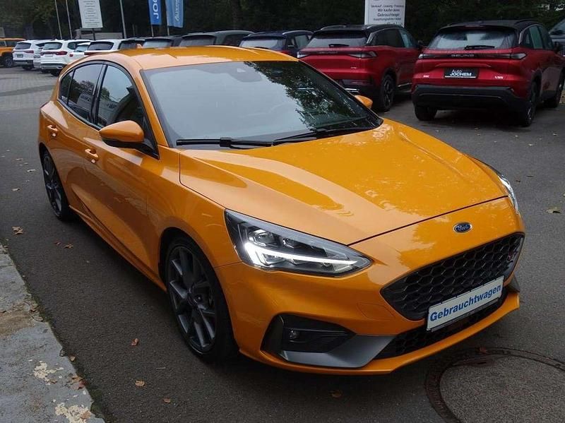 Gebraucht Ford Focus S 280 PS (205 kW) 2019 Tropicalorange metallic Limousine