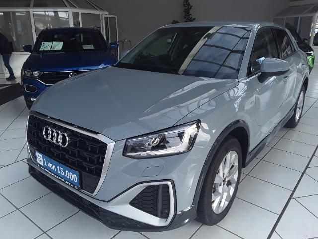 Gebraucht Audi Q2 S-Line 150 PS (110 kW) 2022 Grau SUV