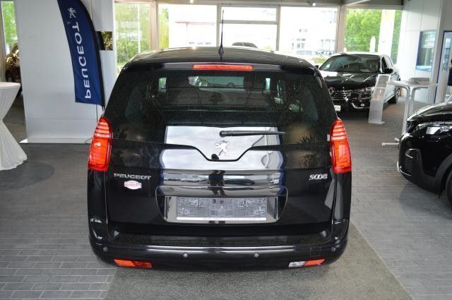 Gebraucht Peugeot 5008 Premium 150 PS (110 kW) 2011 Schwarz Van / Kleinbus