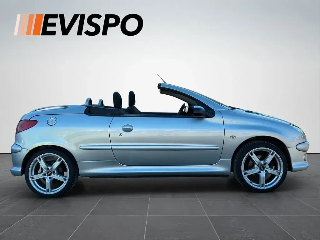 Gebraucht Peugeot 206 CC Quiksilver 109 PS (80 kW) 2007 Grau Cabrio
