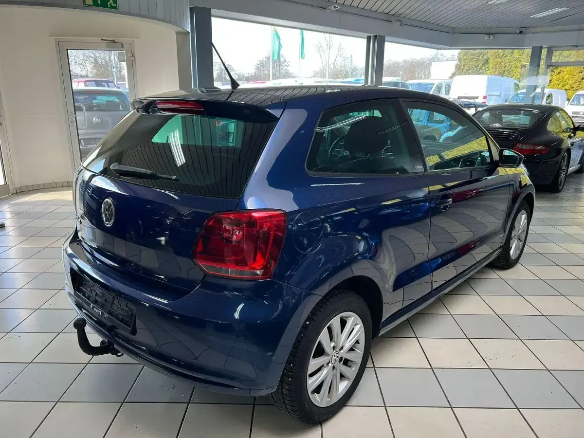 Gebraucht VW Polo Style 60 PS (44 kW) 2012 Blau Kleinwagen