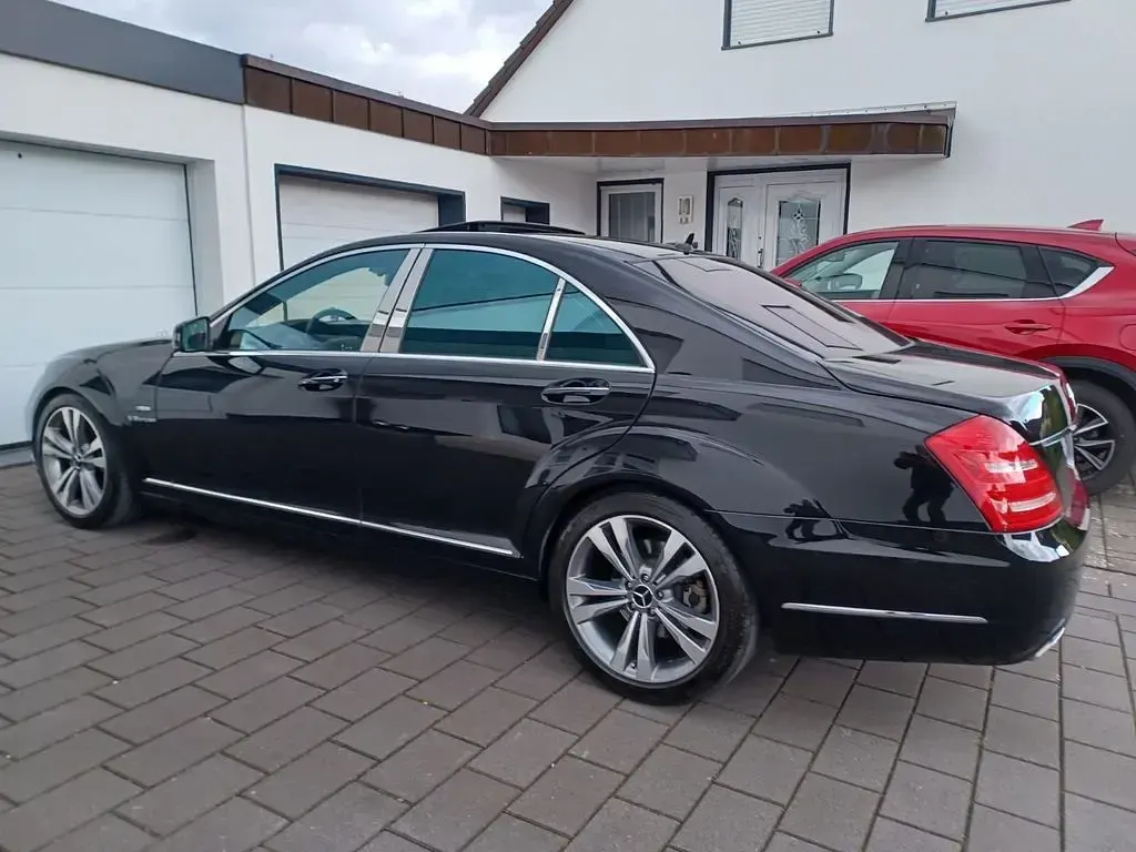 Gebraucht Mercedes S500 435 PS (319 kW) 2012 Schwarz Limousine