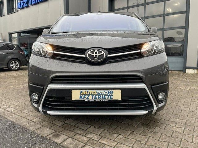Gebraucht Toyota Proace Comfort 144 PS (105 kW) 2024 Silber Van / Kleinbus