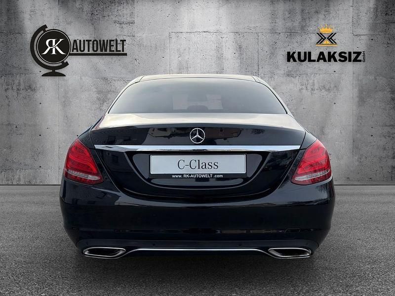 Gebraucht Mercedes C250 211 PS (155 kW) 2015 Schwarz Limousine