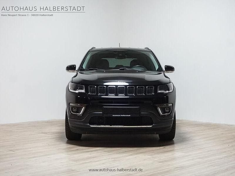 Gebraucht Jeep Compass Limited 170 PS (125 kW) 2019 Diamant black crysta (metallic) SUV