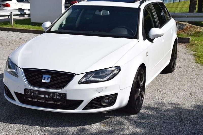 Weiß Gebraucht 2012 Seat Exeo Sport Kombi | 3.890 € (Superpreis) - Bild 1/4